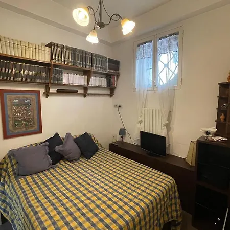 Del Plebiscito בית הארחה נאפולי